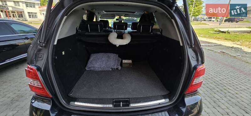 Внедорожник / Кроссовер Mercedes-Benz M-Class 2010 в Ивано-Франковске