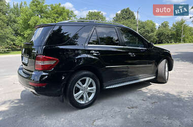 Внедорожник / Кроссовер Mercedes-Benz M-Class 2010 в 