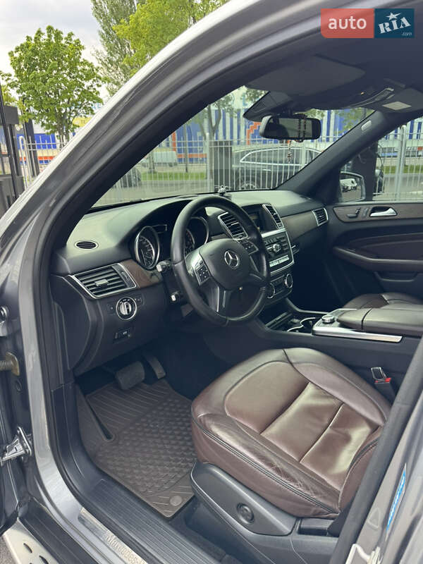 Внедорожник / Кроссовер Mercedes-Benz M-Class 2012 в Днепре