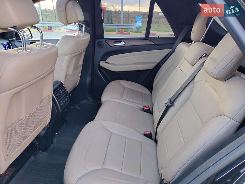 Внедорожник / Кроссовер Mercedes-Benz M-Class 2015 в Тернополе
