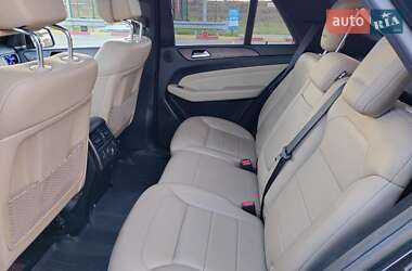 Внедорожник / Кроссовер Mercedes-Benz M-Class 2015 в 