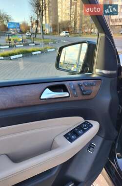 Внедорожник / Кроссовер Mercedes-Benz M-Class 2015 в 