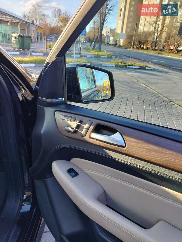 Внедорожник / Кроссовер Mercedes-Benz M-Class 2015 в Тернополе