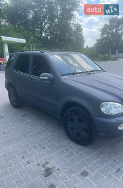 Внедорожник / Кроссовер Mercedes-Benz M-Class 2005 в 