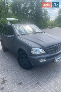 Внедорожник / Кроссовер Mercedes-Benz M-Class 2005 в 