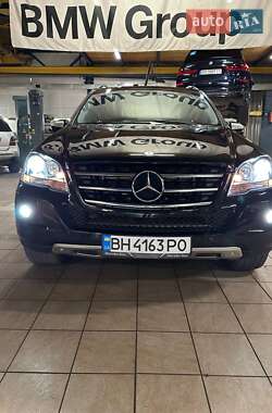 Позашляховик / Кросовер Mercedes-Benz M-Class 2010 в 