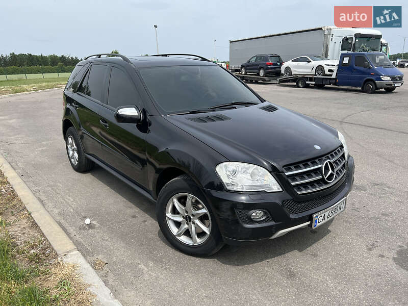 Внедорожник / Кроссовер Mercedes-Benz M-Class 2009 в Умани