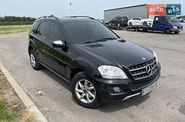 Внедорожник / Кроссовер Mercedes-Benz M-Class 2009 в 