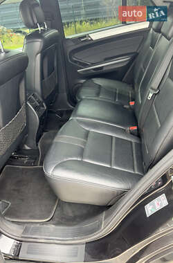 Внедорожник / Кроссовер Mercedes-Benz M-Class 2009 в 