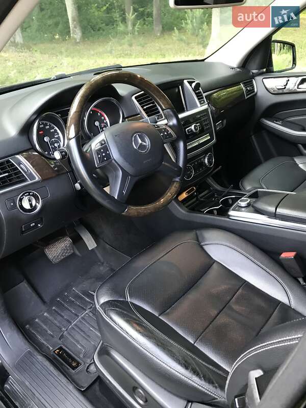 Позашляховик / Кросовер Mercedes-Benz M-Class 2014 в Львові