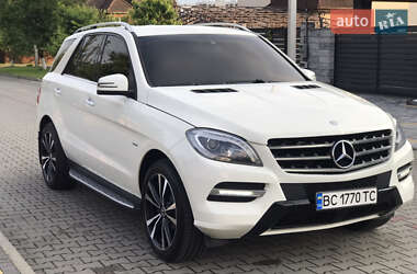 Внедорожник / Кроссовер Mercedes-Benz M-Class 2012 в 