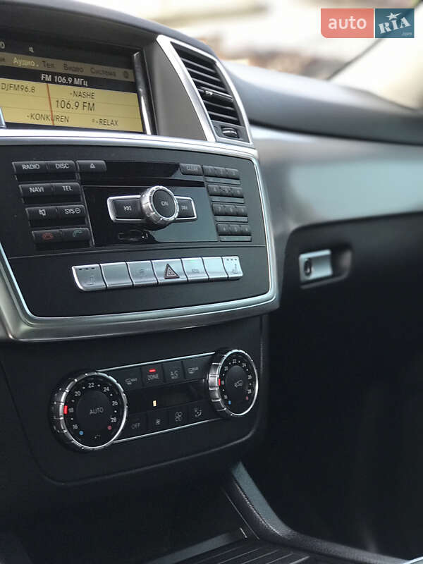 Позашляховик / Кросовер Mercedes-Benz M-Class 2012 в Луцьку