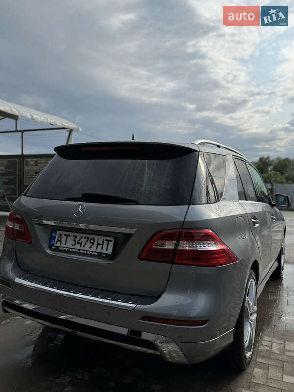 Внедорожник / Кроссовер Mercedes-Benz M-Class 2013 в Коломые