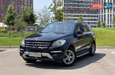 Внедорожник / Кроссовер Mercedes-Benz M-Class 2011 в 