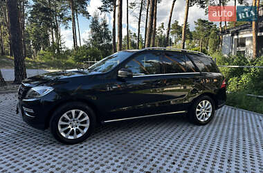 Внедорожник / Кроссовер Mercedes-Benz M-Class 2013 в 