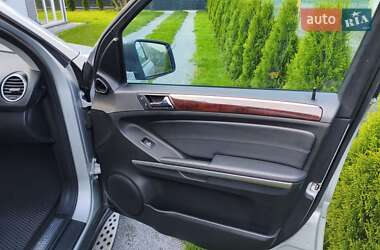 Внедорожник / Кроссовер Mercedes-Benz M-Class 2011 в 