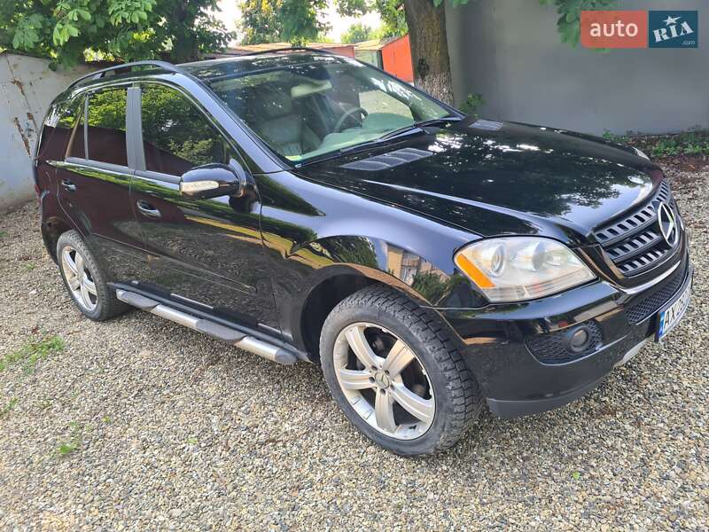 Внедорожник / Кроссовер Mercedes-Benz M-Class 2007 в 