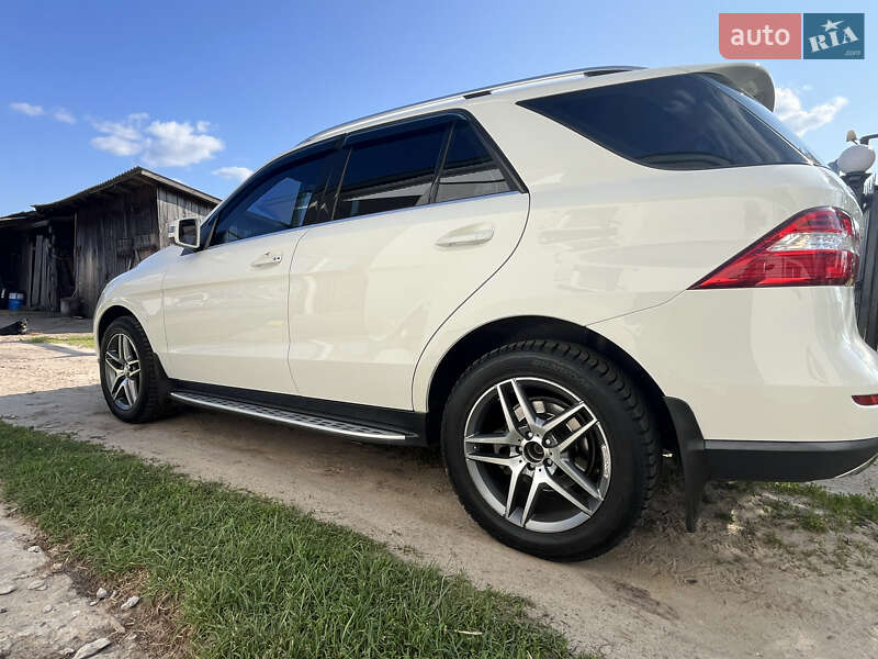 Внедорожник / Кроссовер Mercedes-Benz M-Class 2013 в Камне-Каширском