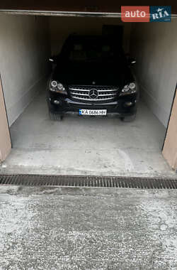 Внедорожник / Кроссовер Mercedes-Benz M-Class 2008 в 