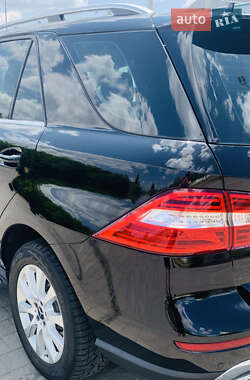Внедорожник / Кроссовер Mercedes-Benz M-Class 2012 в Львове