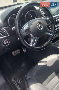 Внедорожник / Кроссовер Mercedes-Benz M-Class 2012 в 