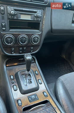 Внедорожник / Кроссовер Mercedes-Benz M-Class 2005 в 