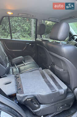 Внедорожник / Кроссовер Mercedes-Benz M-Class 2005 в 