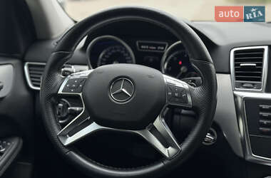 Внедорожник / Кроссовер Mercedes-Benz M-Class 2013 в 
