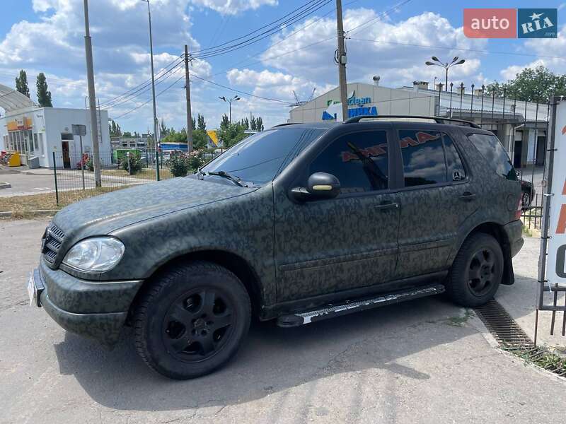 Позашляховик / Кросовер Mercedes-Benz M-Class 2000 в Миколаєві