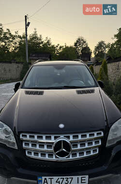 Внедорожник / Кроссовер Mercedes-Benz M-Class 2011 в 