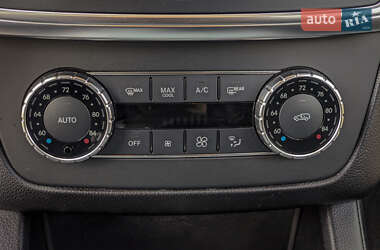 Внедорожник / Кроссовер Mercedes-Benz M-Class 2014 в 