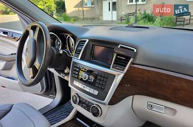Внедорожник / Кроссовер Mercedes-Benz M-Class 2015 в 