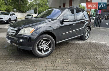 Внедорожник / Кроссовер Mercedes-Benz M-Class 2007 в 