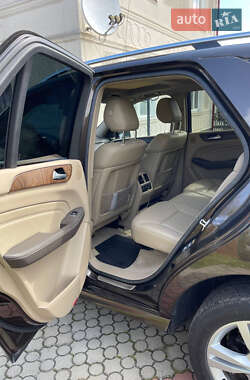 Внедорожник / Кроссовер Mercedes-Benz M-Class 2014 в 