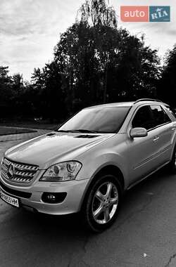 Внедорожник / Кроссовер Mercedes-Benz M-Class 2008 в Коростене