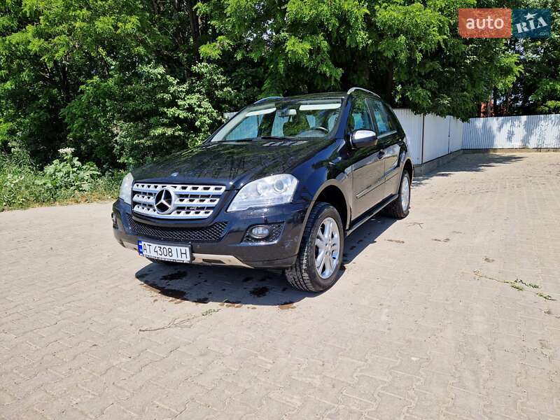 Внедорожник / Кроссовер Mercedes-Benz M-Class 2009 в 