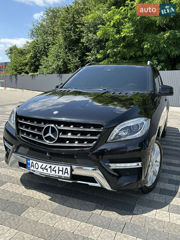 Позашляховик / Кросовер Mercedes-Benz M-Class 2014 в Ужгороді