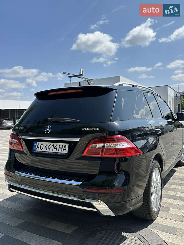 Позашляховик / Кросовер Mercedes-Benz M-Class 2014 в Ужгороді