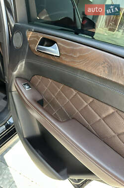 Внедорожник / Кроссовер Mercedes-Benz M-Class 2014 в 