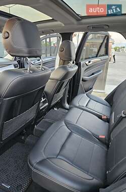 Внедорожник / Кроссовер Mercedes-Benz M-Class 2013 в 