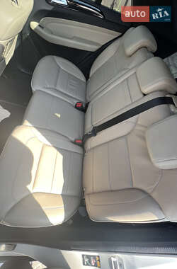 Внедорожник / Кроссовер Mercedes-Benz M-Class 2013 в 