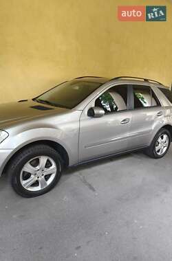 Внедорожник / Кроссовер Mercedes-Benz M-Class 2006 в 