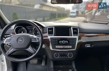 Внедорожник / Кроссовер Mercedes-Benz M-Class 2014 в 