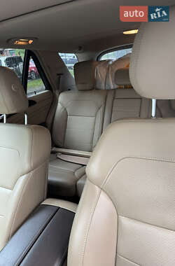 Внедорожник / Кроссовер Mercedes-Benz M-Class 2014 в 