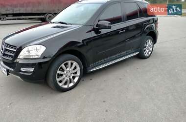 Внедорожник / Кроссовер Mercedes-Benz M-Class 2011 в 