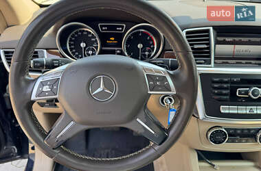 Внедорожник / Кроссовер Mercedes-Benz M-Class 2012 в 