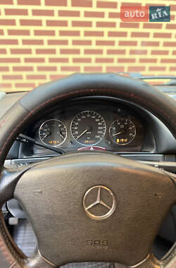 Внедорожник / Кроссовер Mercedes-Benz M-Class 2005 в 