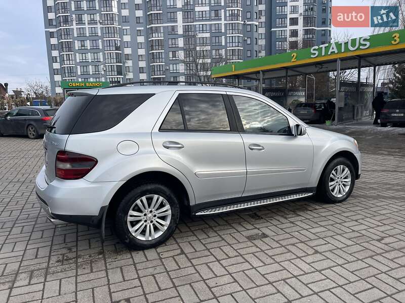 Позашляховик / Кросовер Mercedes-Benz M-Class 2007 в Луцьку