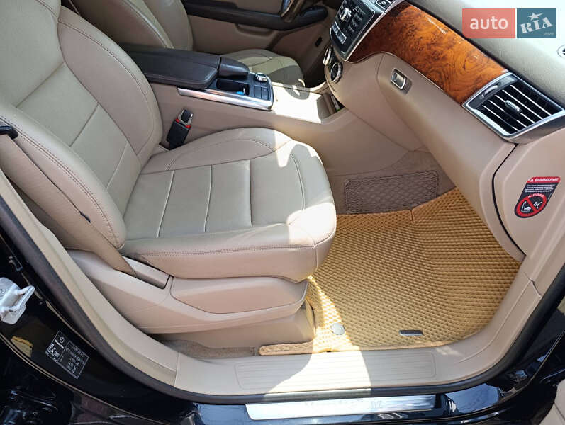 Mercedes-Benz M-Class 2013