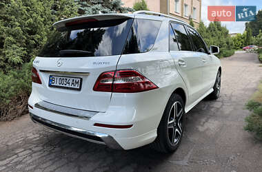 Позашляховик / Кросовер Mercedes-Benz M-Class 2012 в 